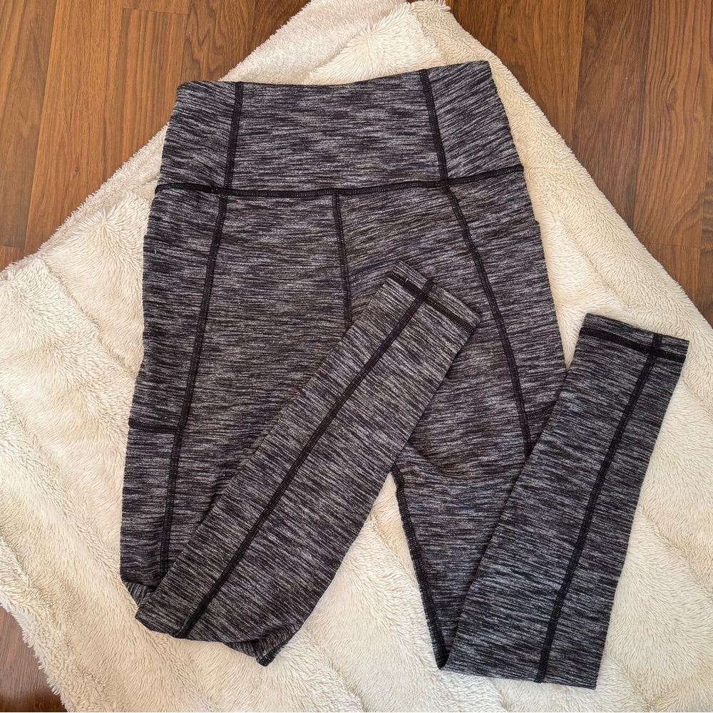 Victoria’s Secret Gray Marled Active Leggings